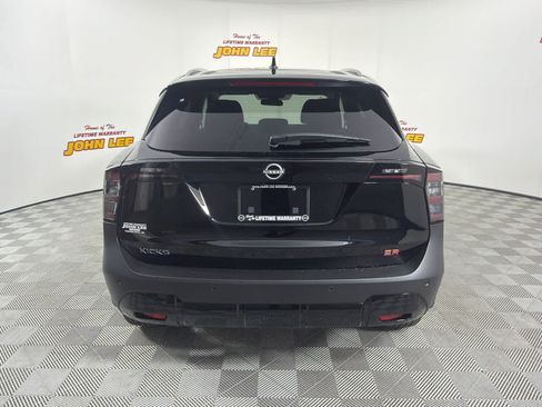 New 2026 Nissan Kicks SR FWD image 4