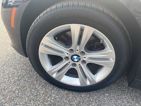 Used 2017 BMW 330i xDrive Sedan AWD/4WD image 18