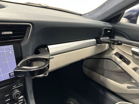Used 2018 Porsche 911 Carrera RWD image 27