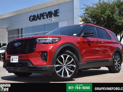 Certified 2025 Ford Explorer ST-Line RWD image 1