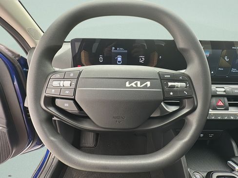Used 2026 Kia K4 FWD image 15