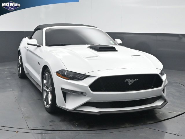 Used 2018 Ford Mustang GT Premium RWD image 1