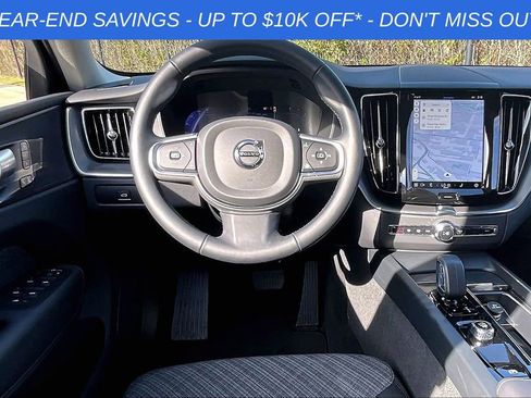 Used 2025 Volvo XC60 B5 Core w/ Protection Package Premier image 7