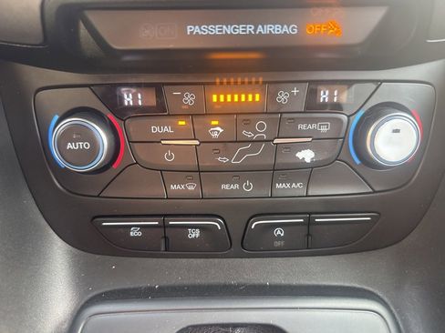 Used 2019 Ford Transit Connect XLT w/ Trailer Tow Package image 23