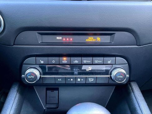 Used 2019 MAZDA CX-5 Touring image 17