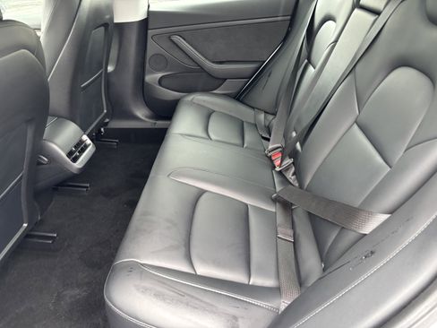 Used 2022 Tesla Model 3 Long Range AWD/4WD image 22