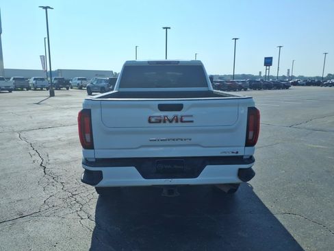 Used 2021 GMC Sierra 2500 AT4 w/ Gooseneck/5TH Wheel Package AWD/4WD image 4