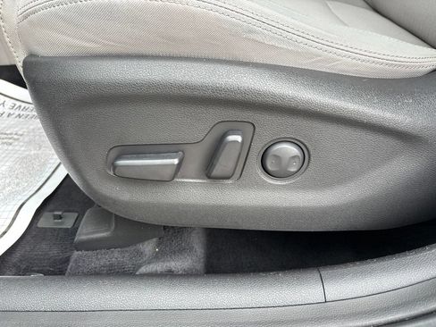 Used 2017 Hyundai Tucson Sport w/ Cargo Package AWD/4WD image 19