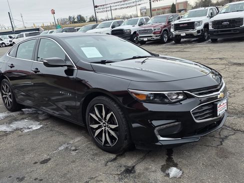 Used 2016 Chevrolet Malibu LT image 3