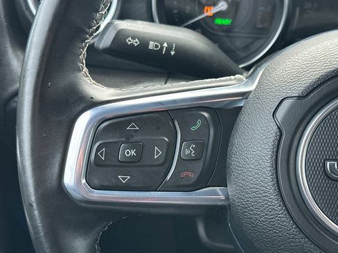 Used 2022 Jeep Wrangler Unlimited Sahara 4xe image 27