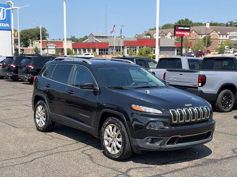 Used 2016 Jeep Cherokee Limited AWD/4WD image 2