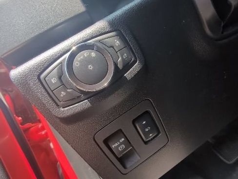 Used 2018 Ford F150 XLT w/ Equipment Group 302A Luxury AWD/4WD image 14