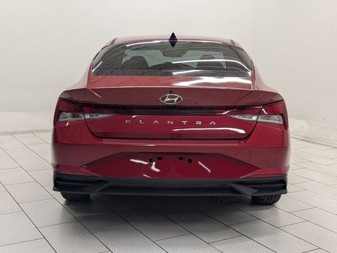Used 2023 Hyundai Elantra SEL image 8