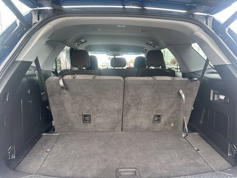 Used 2022 Ford Explorer XLT image 10