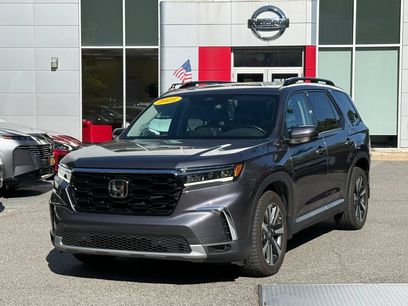 Used 2025 Honda Pilot Touring