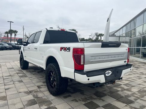 Used 2021 Ford F250 Platinum w/ FX4 Off-Road Package image 4