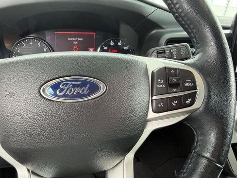 Certified 2023 Ford Explorer XLT RWD image 26