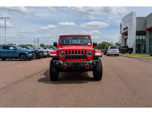 Used 2020 Jeep Gladiator Rubicon image 2