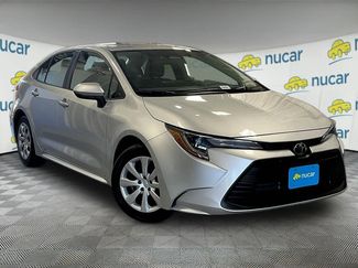 Used 2024 Toyota Corolla LE video 1