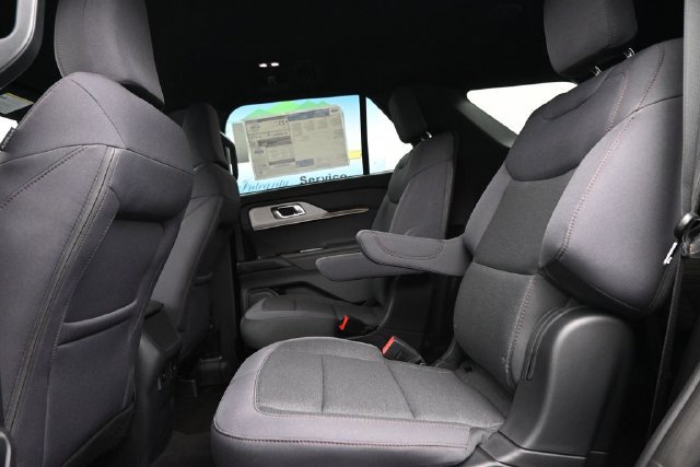 New 2027 Ford Explorer Active RWD image 14