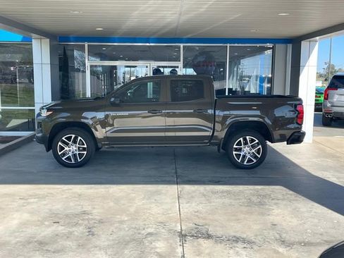 Certified 2023 Chevrolet Colorado W/T image 6