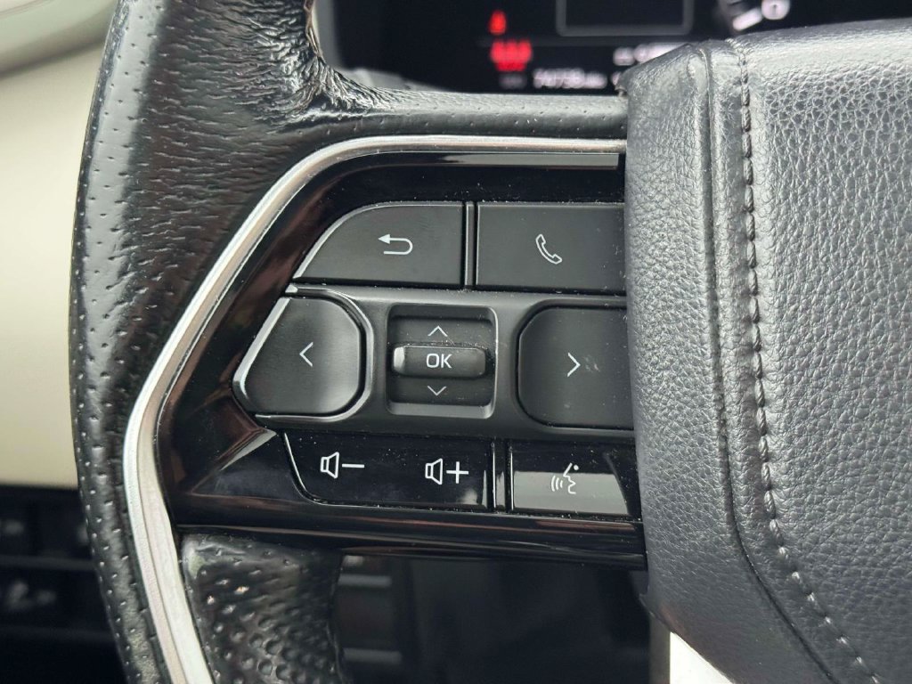 Used 2022 Toyota Tundra Capstone AWD/4WD image 25