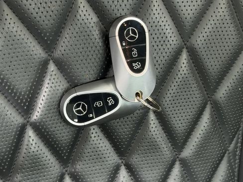 Used 2023 Mercedes-Benz S 580 4MATIC Sedan image 44