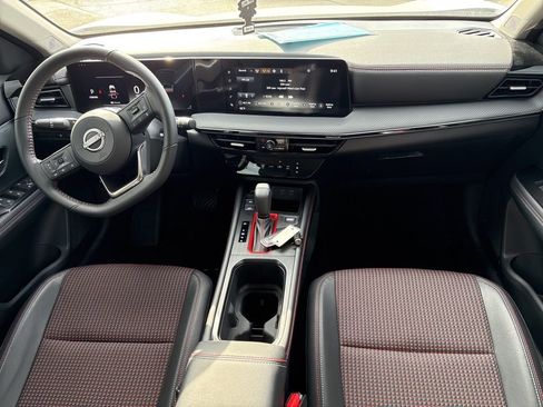 Used 2025 Nissan Kicks SR image 10