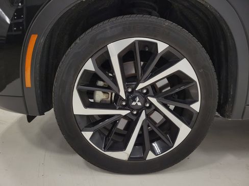 Used 2024 Mitsubishi Outlander SE AWD/4WD image 9