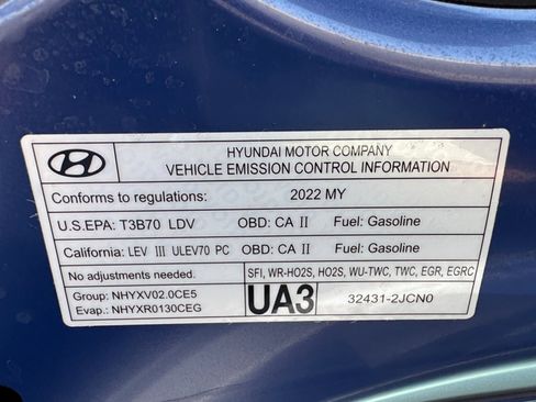 Used 2022 Hyundai Elantra Limited FWD image 21