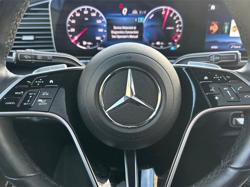 Used 2024 Mercedes-Benz GLE 450e 4MATIC image 26