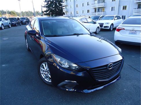 Used 2014 MAZDA MAZDA3 i Touring w/ Technology Package image 4