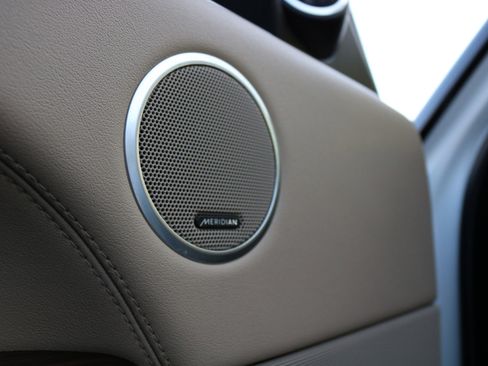 Used 2016 Land Rover Range Rover Supercharged image 19