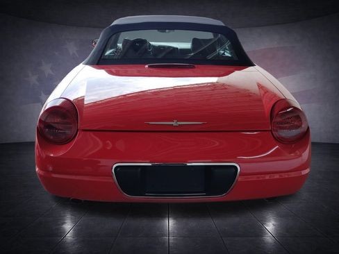 Used 2002 Ford Thunderbird RWD image 4