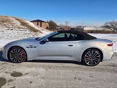 Used 2024 Maserati GranCabrio Trofeo image 2