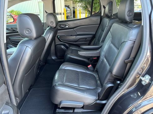 Used 2018 GMC Acadia SLT FWD image 30