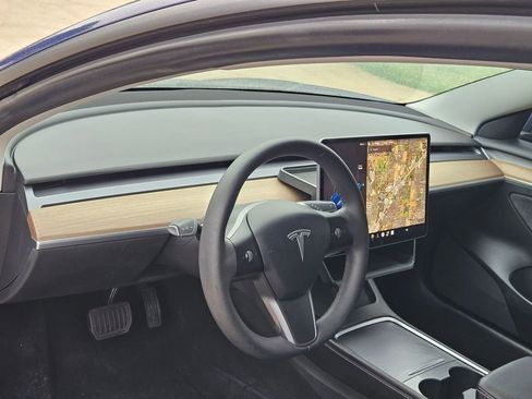 Used 2022 Tesla Model 3 Long Range AWD/4WD image 11