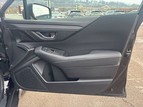 Used 2025 Subaru Outback Premium image 33