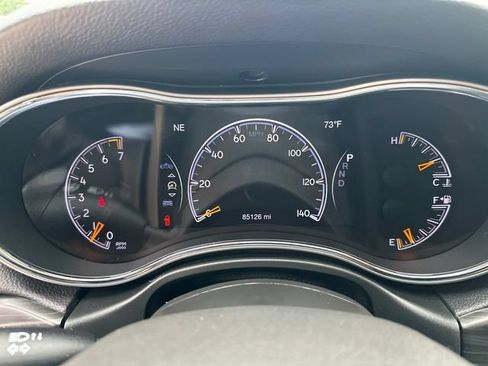 Used 2020 Jeep Grand Cherokee Limited AWD/4WD image 28