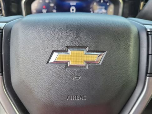 Used 2025 Chevrolet Silverado 1500 LT RWD image 29