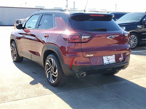 Used 2025 Chevrolet TrailBlazer RS w/ Convenience Package image 4