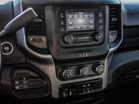 Used 2024 RAM 3500 Big Horn image 33