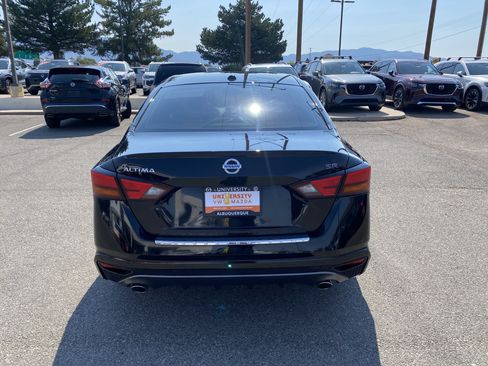 Used 2021 Nissan Altima 2.5 SR FWD image 44