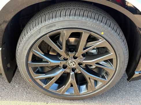 New 2026 Toyota Crown Signia image 10