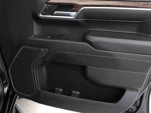 Used 2023 GMC Sierra 1500 Elevation image 32