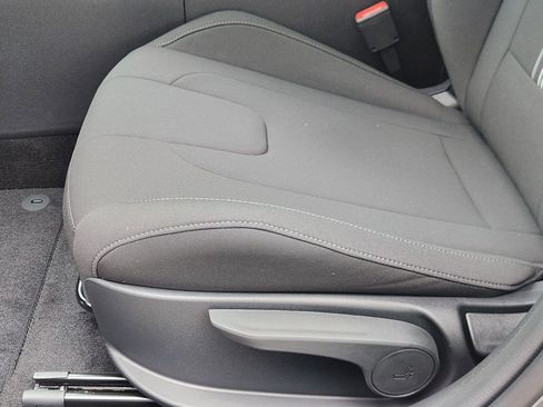 New 2026 Hyundai Elantra Sport FWD image 20