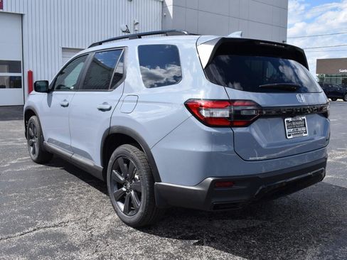 New 2026 Honda Pilot Sport image 8