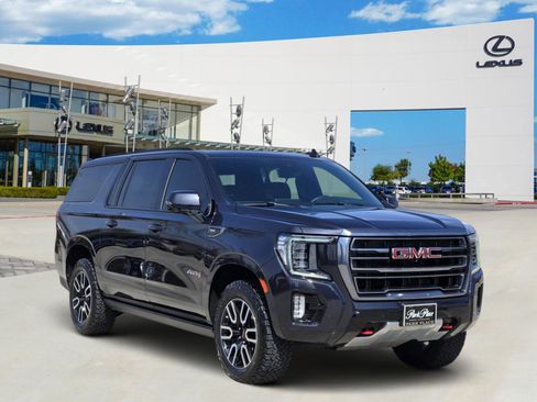 Used 2023 GMC Yukon XL AT4 w/ AT4 Premium Package image 2