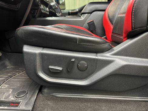 Used 2019 Ford F150 Lariat w/ Equipment Group 502A Luxury AWD/4WD image 20