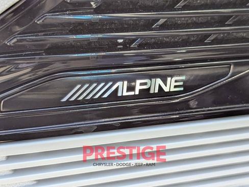 New 2025 Jeep Wagoneer S Limited image 13